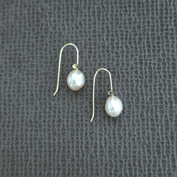 Pink🩷 Freshwater Pearl Drop Earrings - Picture 2 of 15